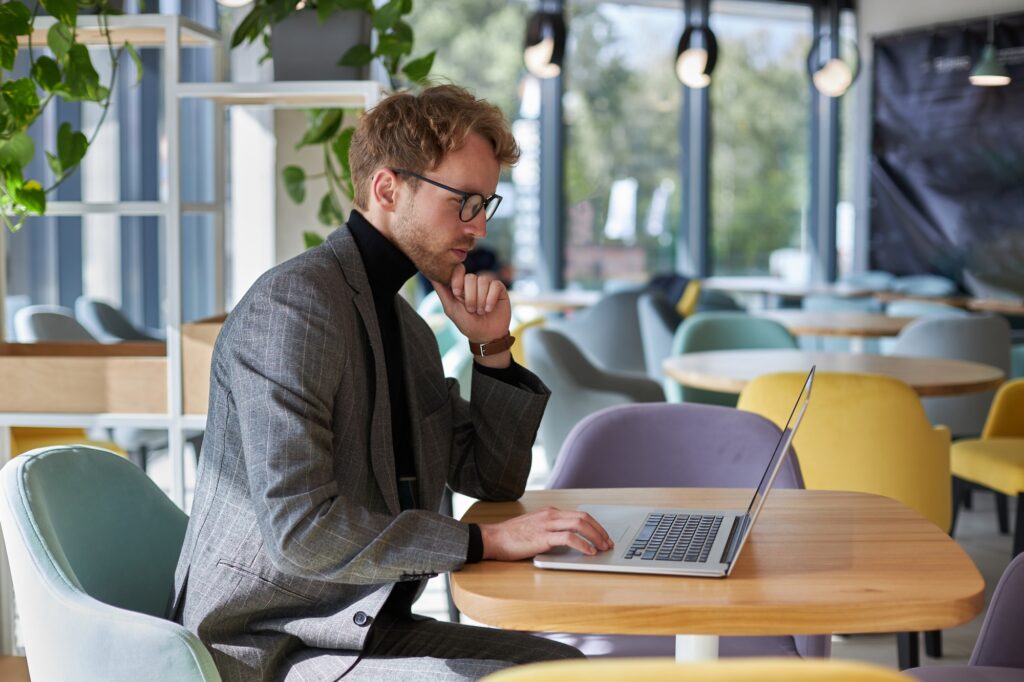 Künstliche Intelligenz im Marketing: Hype oder Notwendigkeit?